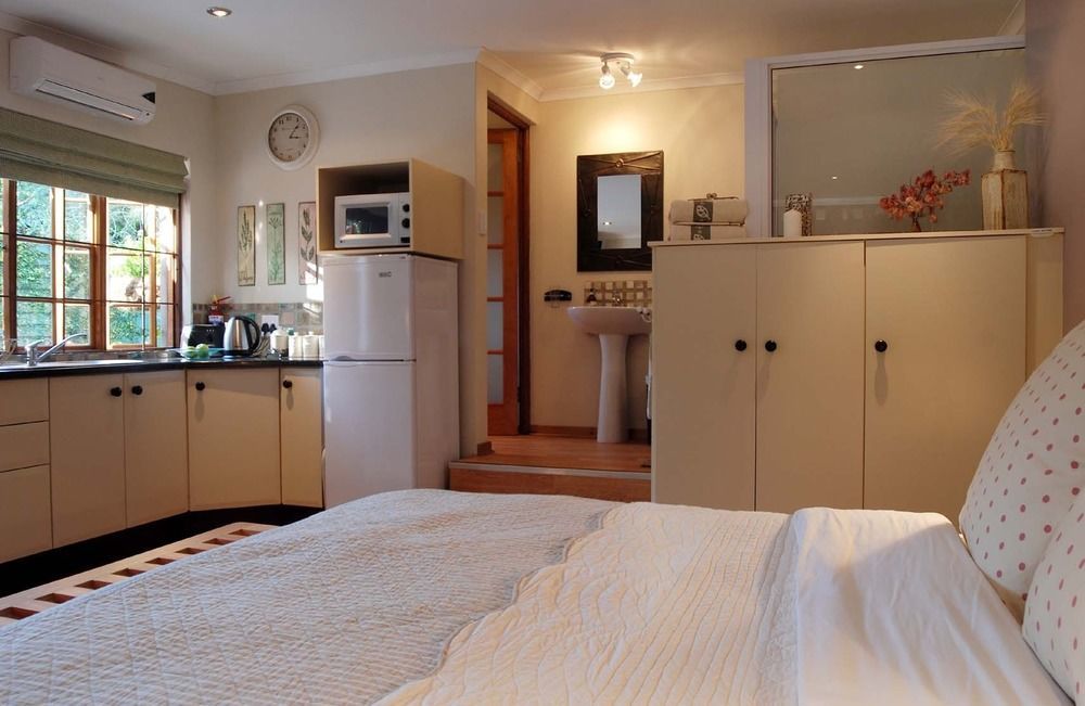 Babbling Brook Bed & Breakfast Pietermaritzburg Dış mekan fotoğraf